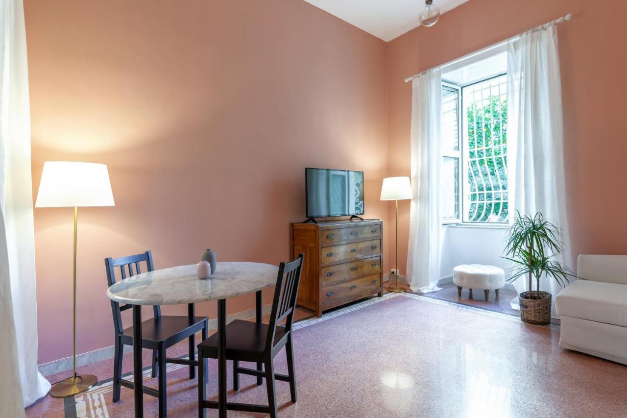 Starhost - Chez Mamie Apartment Salerno Luaran gambar
