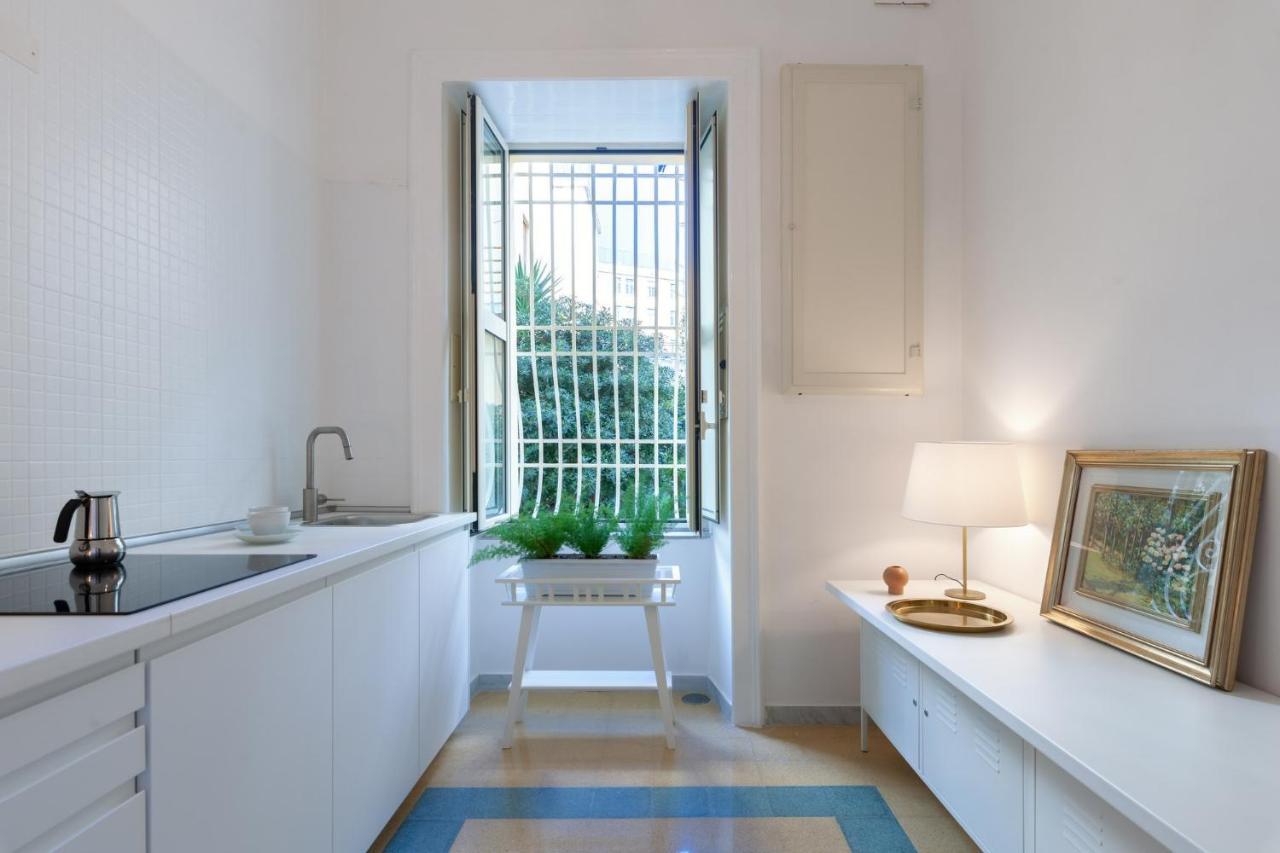 Starhost - Chez Mamie Apartment Salerno Luaran gambar