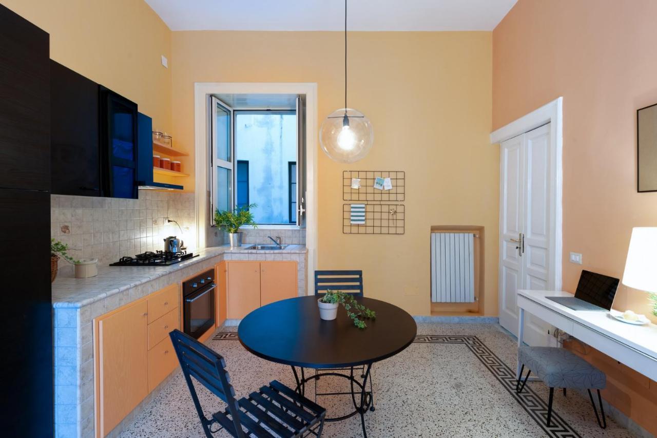 Starhost - Chez Mamie Apartment Salerno Luaran gambar