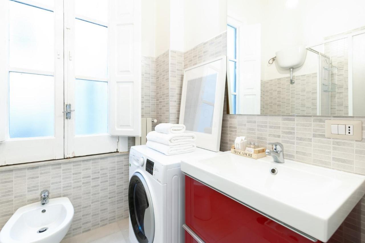 Starhost - Chez Mamie Apartment Salerno Luaran gambar
