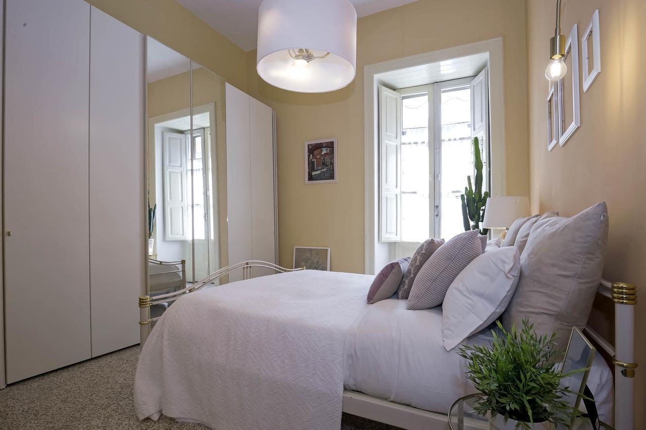 Starhost - Chez Mamie Apartment Salerno Luaran gambar