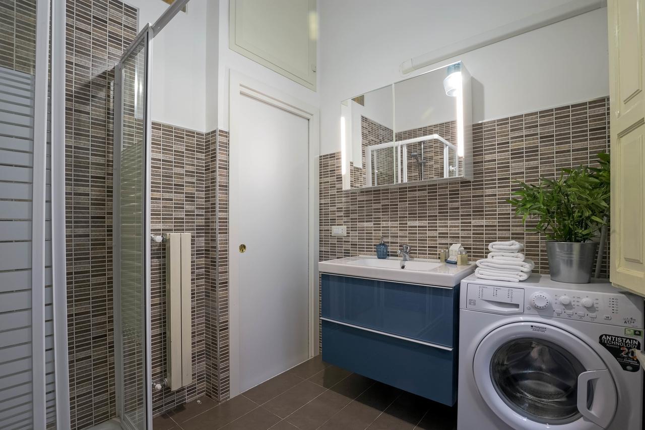 Starhost - Chez Mamie Apartment Salerno Luaran gambar